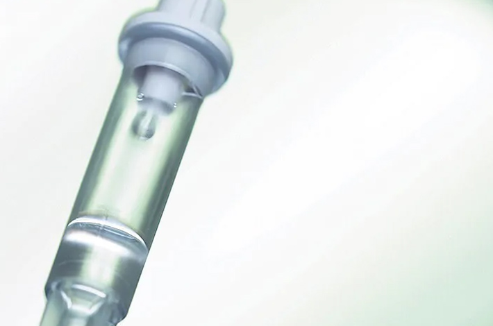 不安や恐怖心をやわらげる静脈内鎮静法